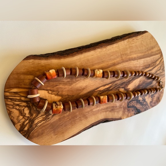 Wood Necklace handmade with natural wood - Picture 7 of 9